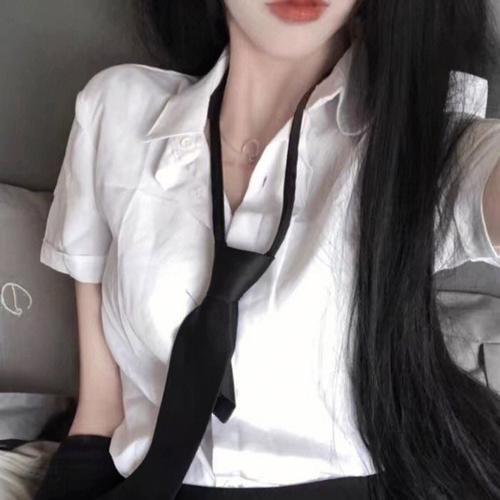 春色梨花